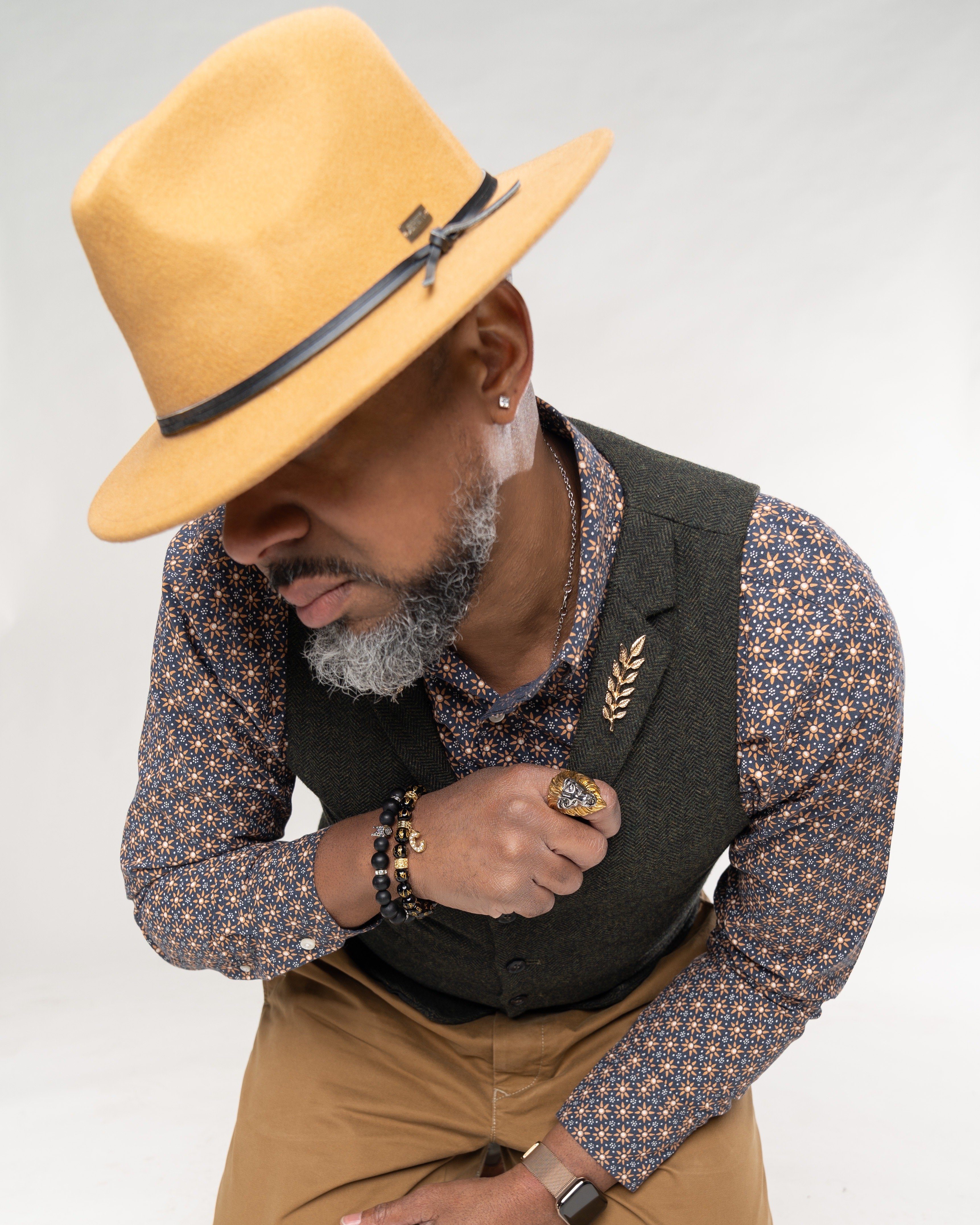 Tarik Collection Hat Bruno Capelo